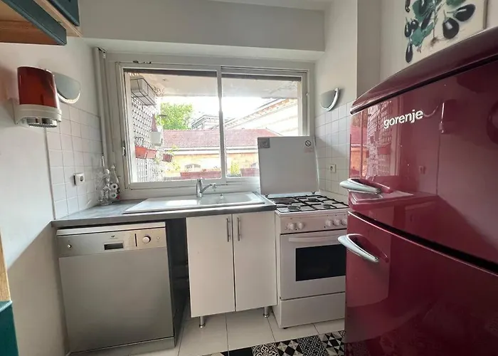 Apartamento Grand Avec Balcon Et Parking Gratuit Sur Place *