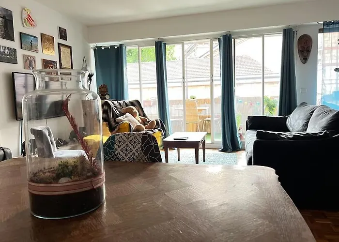 Apartamento Grand Avec Balcon Et Parking Gratuit Sur Place Paris